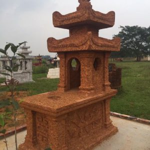 Mộ đá ong uy linh với Đá ong Nguyễn Thuận